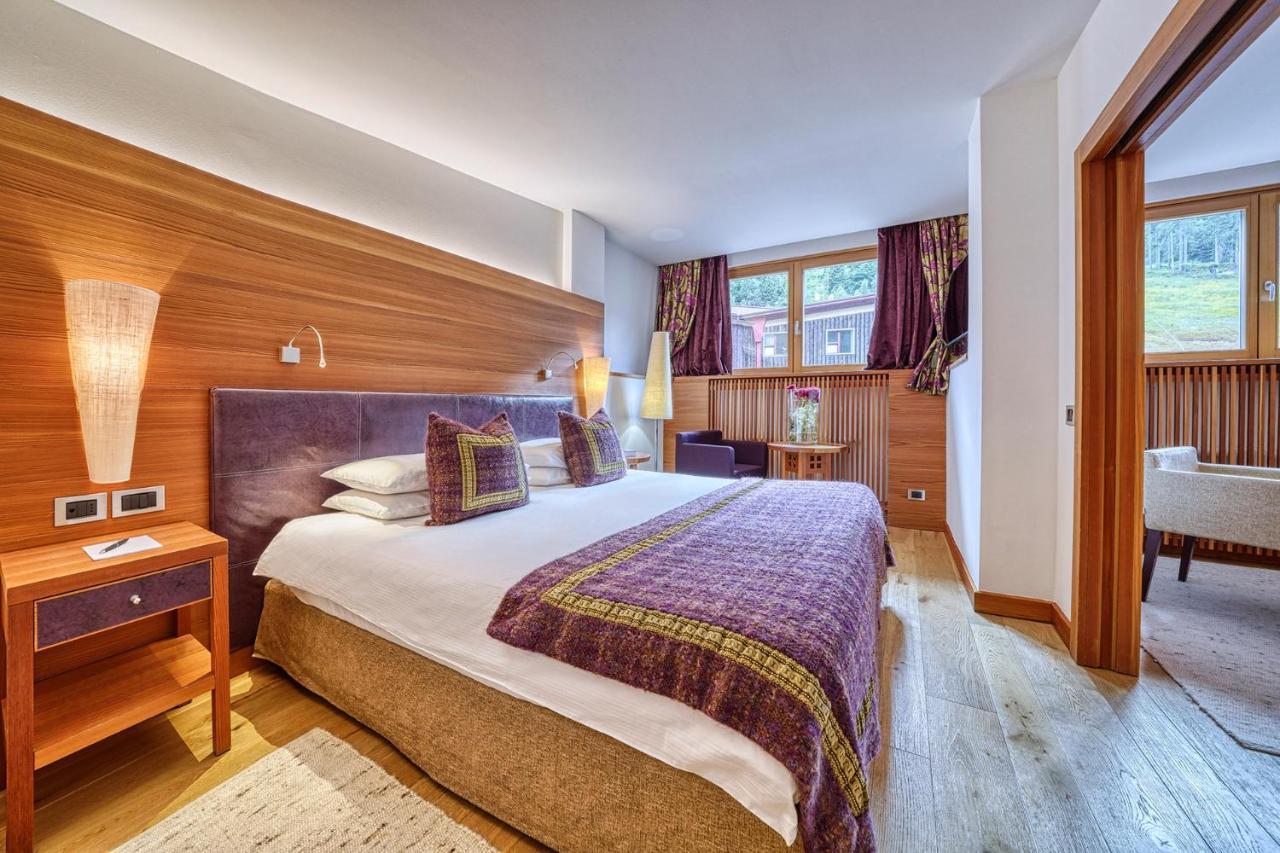 Majestic Hotel Мадона ди Кампильо Екстериор снимка