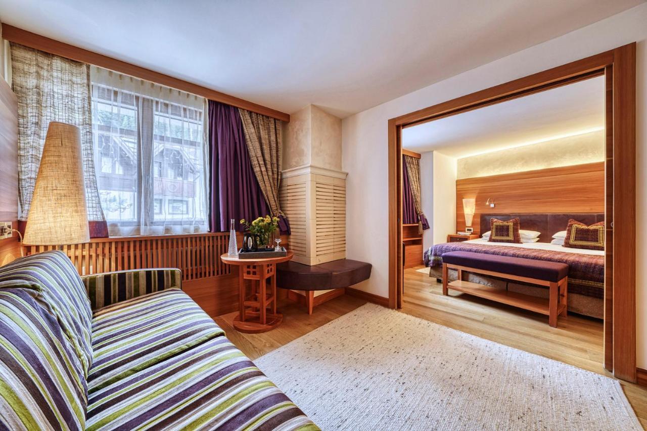 Majestic Hotel Мадона ди Кампильо Екстериор снимка