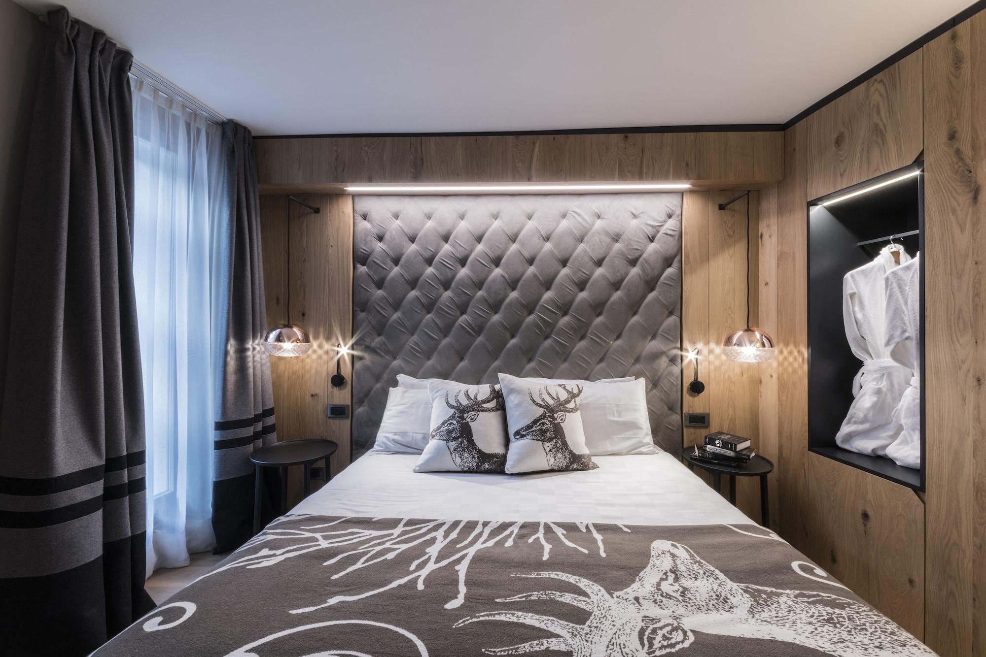 Majestic Hotel Мадона ди Кампильо Екстериор снимка